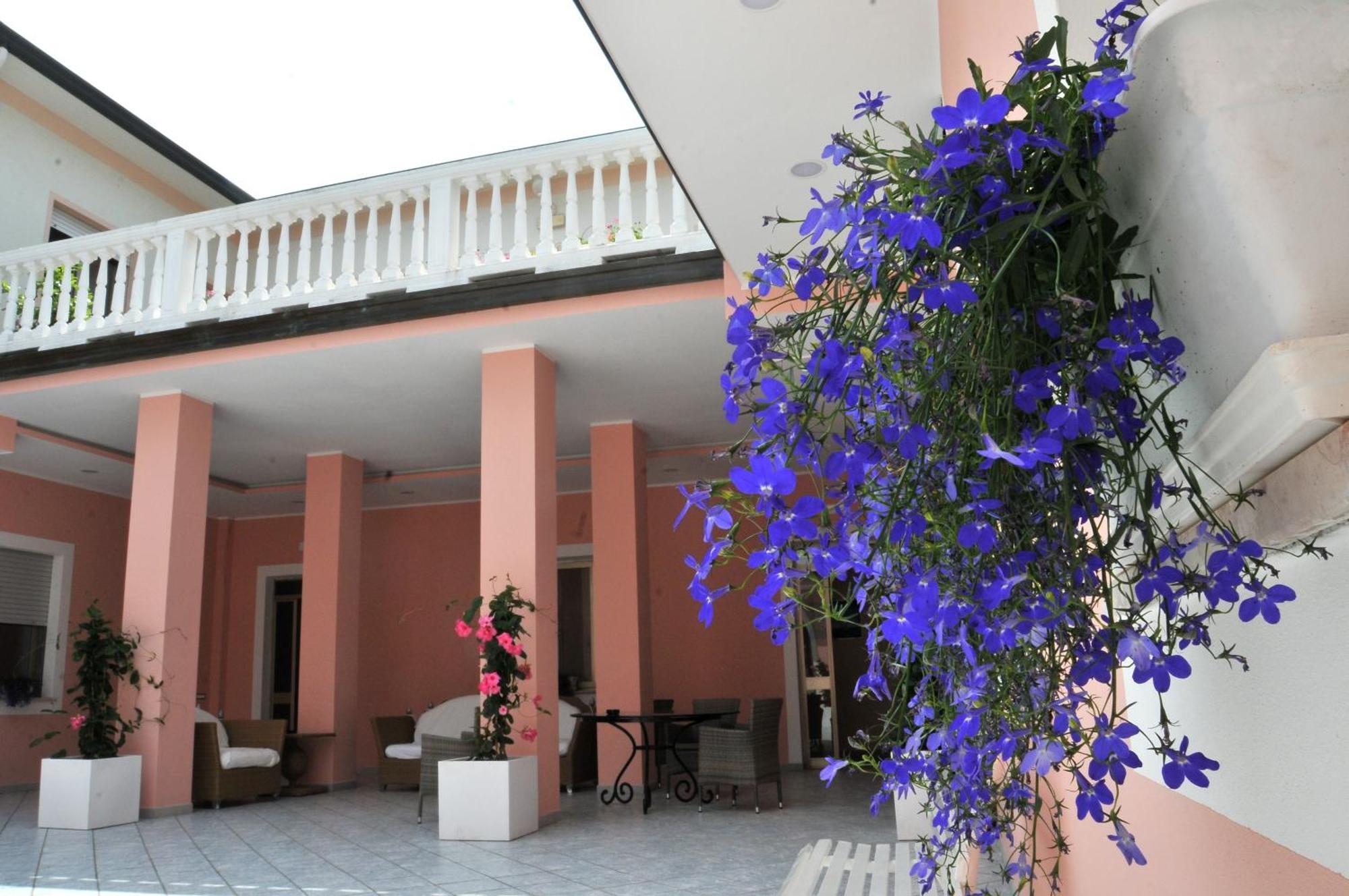 Stella - Casa Per Ferie Hotel Bellaria-Igea Marina Exterior foto